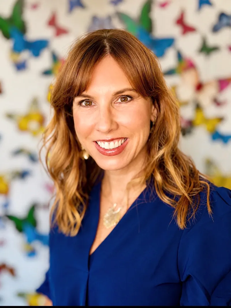 Betsy Macdonald, LCSW headshot